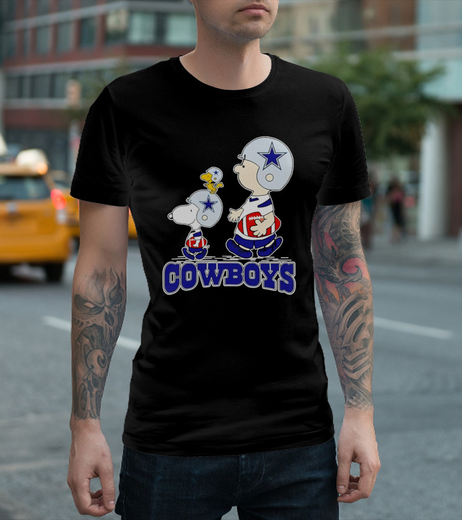 Dallas Cowboys Snoopy Charlie Brown Woodstock Football Helmets T-Shirt