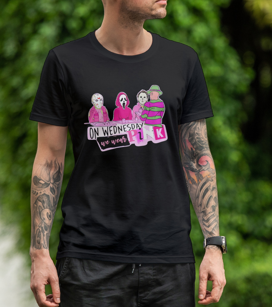 On Wednesdays We Wear Pink Horror Movie Characters Halloween Dinner Scene T-Shirt