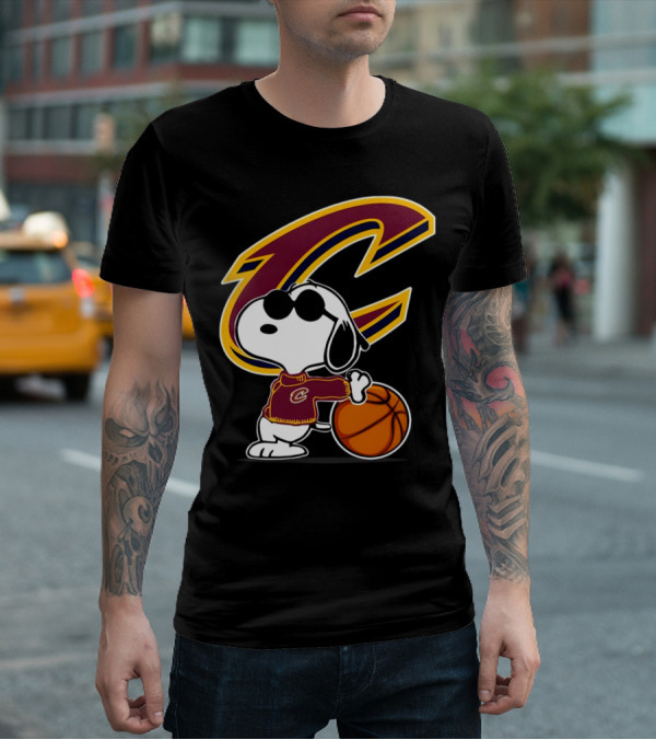 Snoopy Peanuts Cleveland Cavaliers NBA Basketball T-Shirt