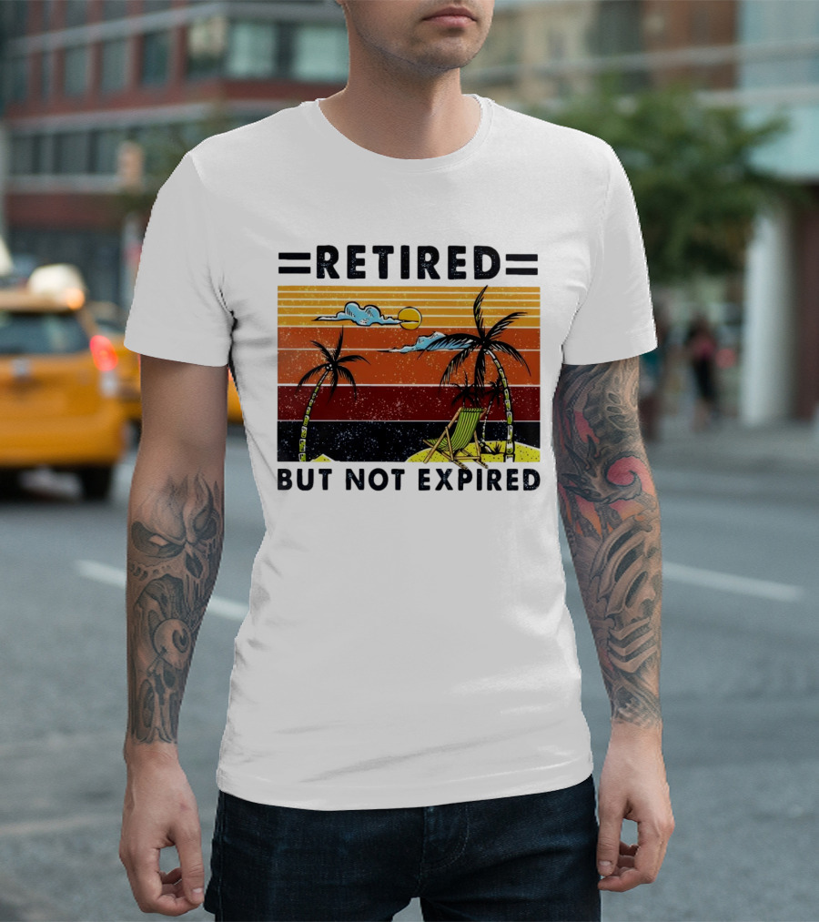 Retired But Not Expired Beach Vintage Sunset Palm Trees Chair Retro T-Shirt