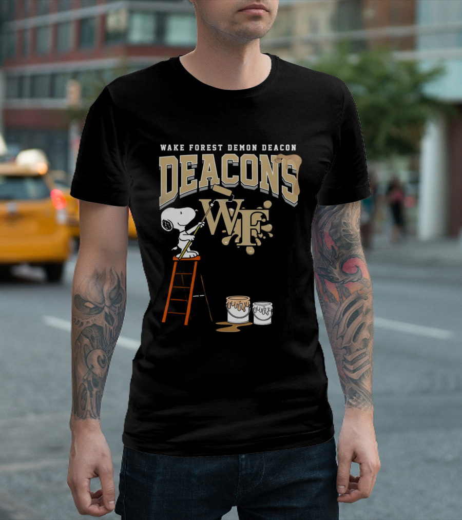 Wake Forest Demon Deacons Snoopy Painting Team Spirit T-Shirt