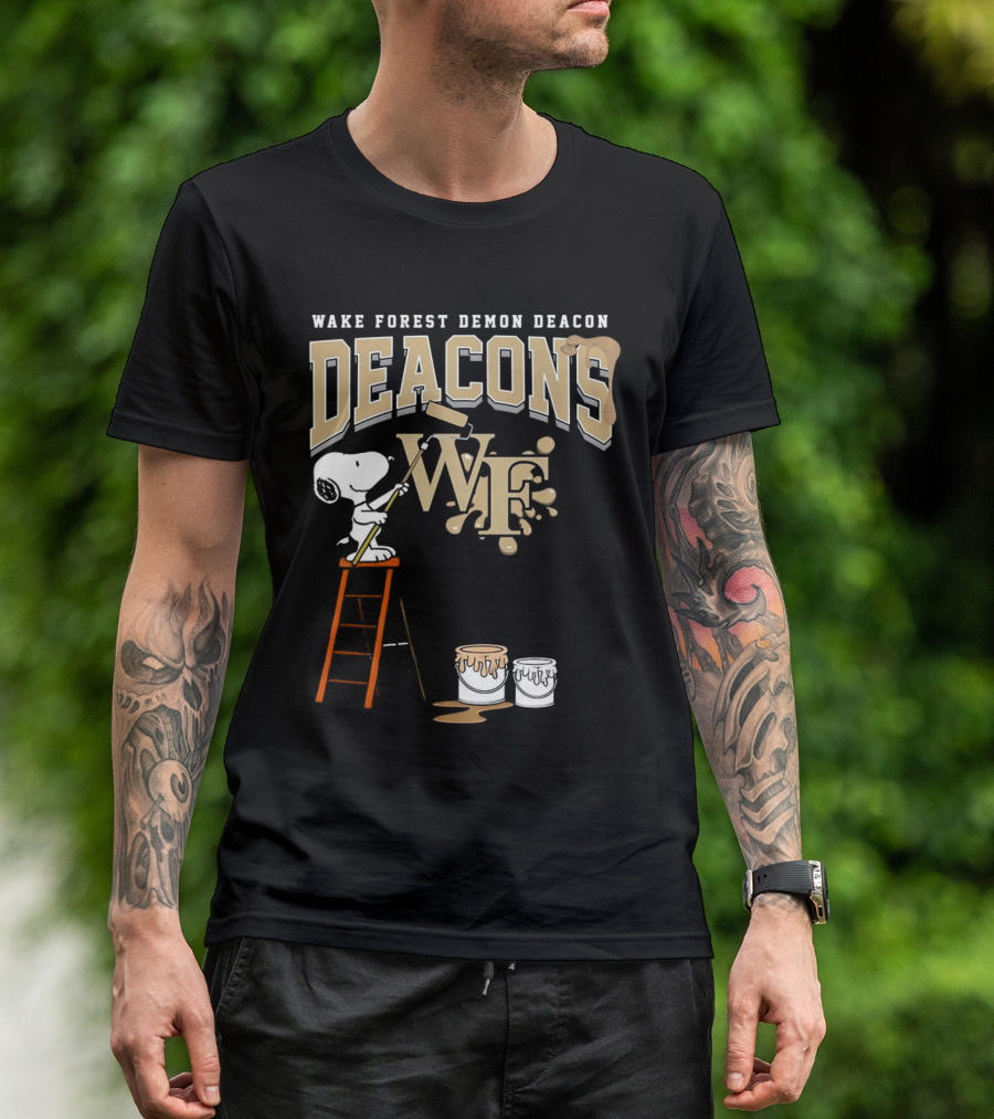 Wake Forest Demon Deacons Snoopy Painting Team Spirit T-Shirt
