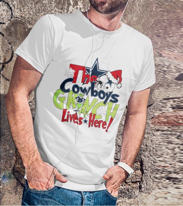 The Dallas Cowboys Grinch Lives Here Christmas T-Shirt