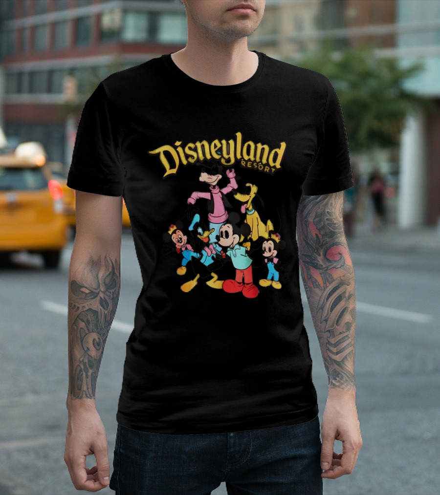 Disneyland Resort Mickey Mouse Goofy Donald Duck Pluto Characters T-Shirt