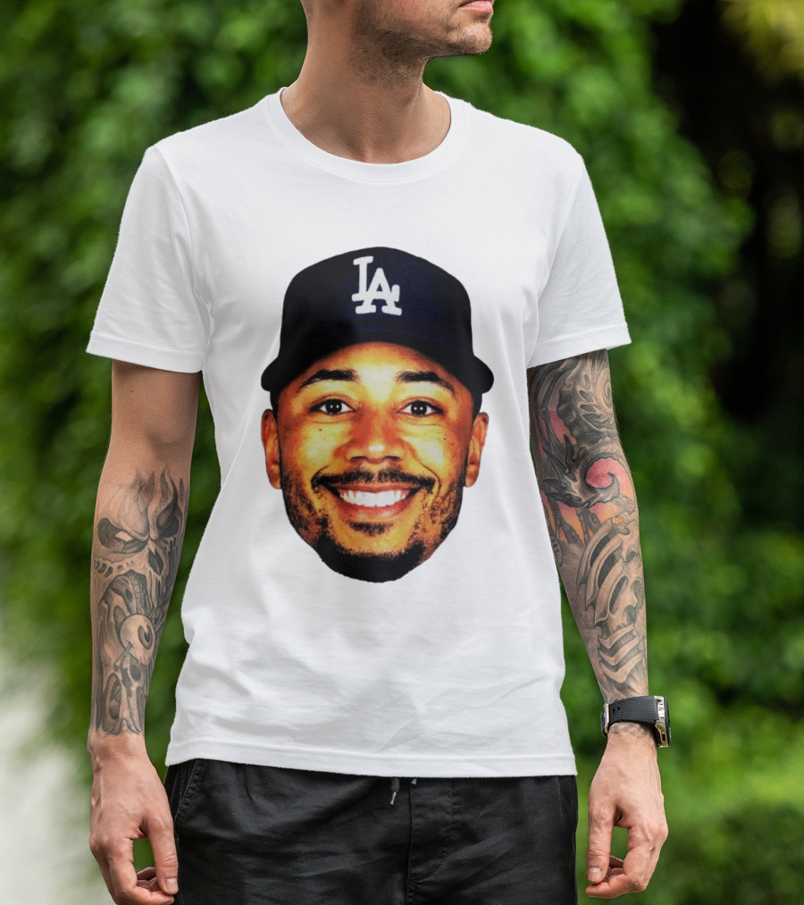 Mookie Betts Los Angeles Dodgers LA Cap Big Face T-Shirt