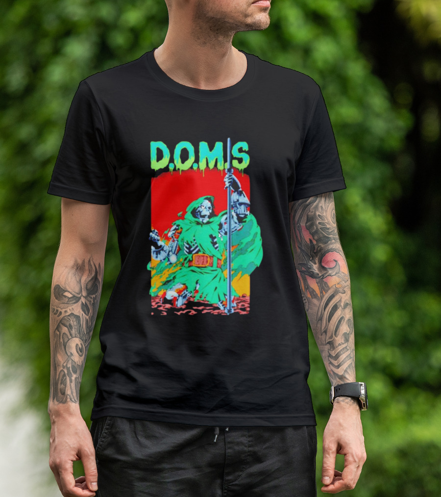 D.O.M.S Skeleton Warrior In Green Cloak Holding Staff T-Shirt