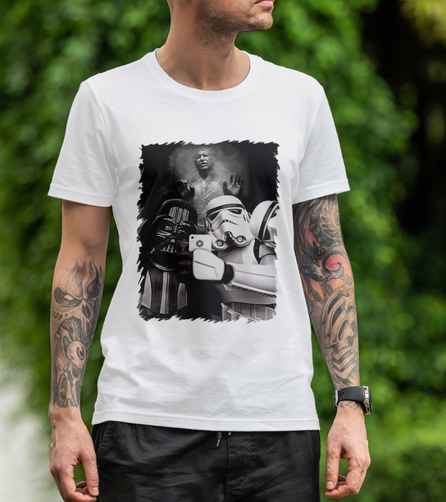 Star Wars Darth Vader And Stormtrooper Taking Selfie With Han Solo Frozen In Carbonite T-Shirt