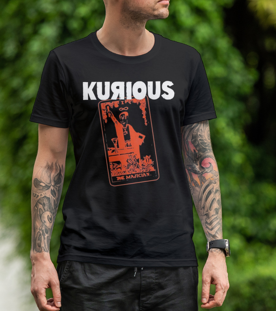 Kurious Gasdrawls The Majician Tarot Card T-Shirt