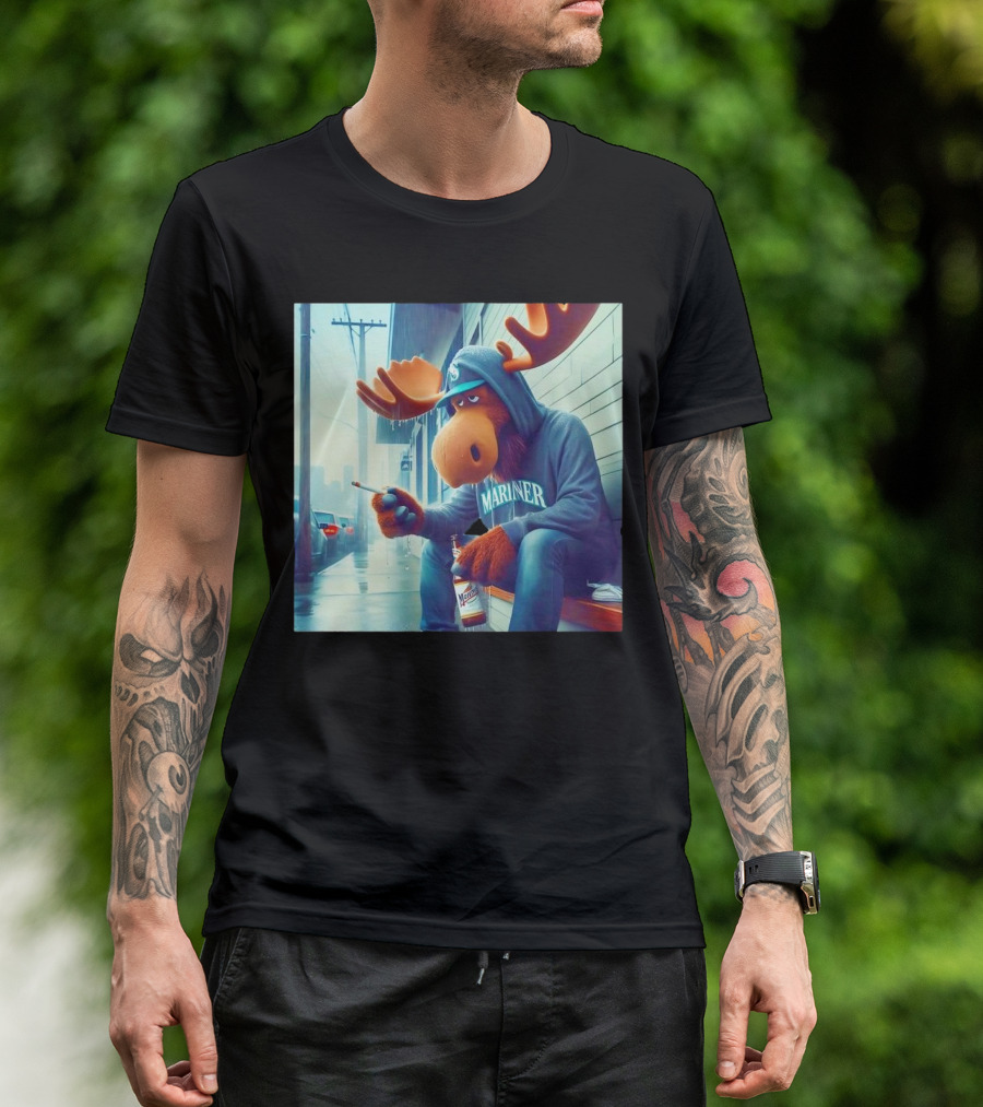 Seattle Mariners Moose Smoking Drinking Beer Street Scene T-Shirt