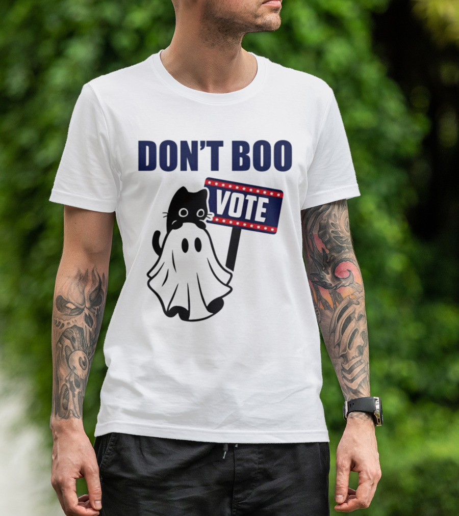 DON’T BOO VOTE 2024 Black Cat Ghost Holding Red White Blue Sign T-Shirt