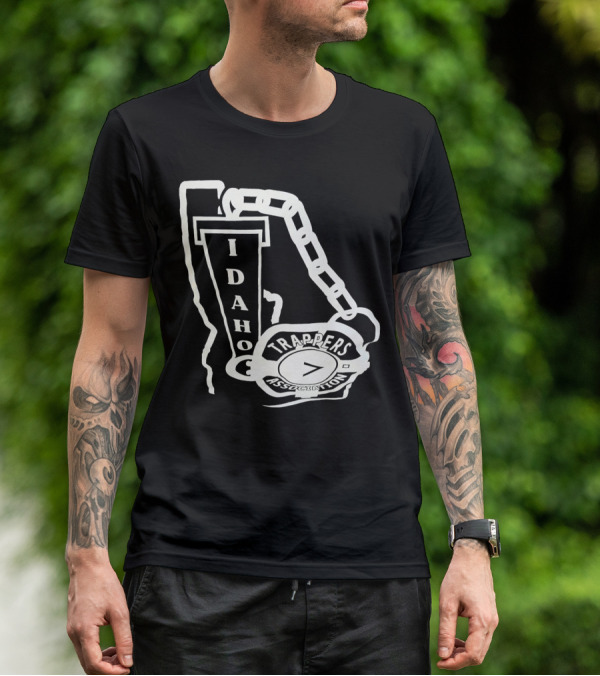 Idaho Trappers Association Logo With Trapper Symbol And Chain T-Shirt