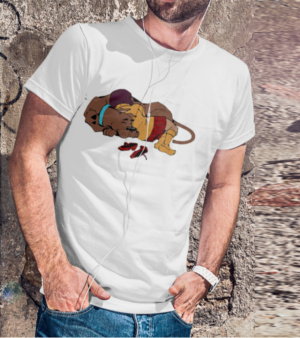 Scooby Doo Velma Dinkley Sleeping Cozy Friends T-Shirt