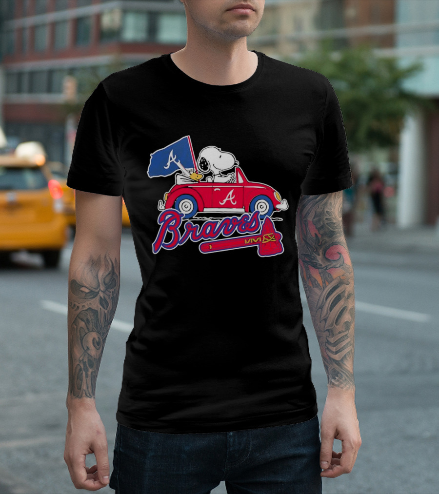 Snoopy And Woodstock Driving Car Atlanta Braves Logo Peanuts Cartoon T-Shirt
