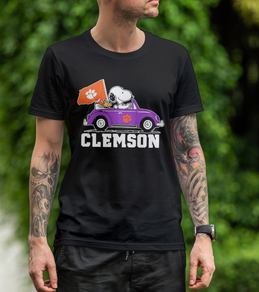 Snoopy And Woodstock In Purple Car With Clemson Flag T-Shirt