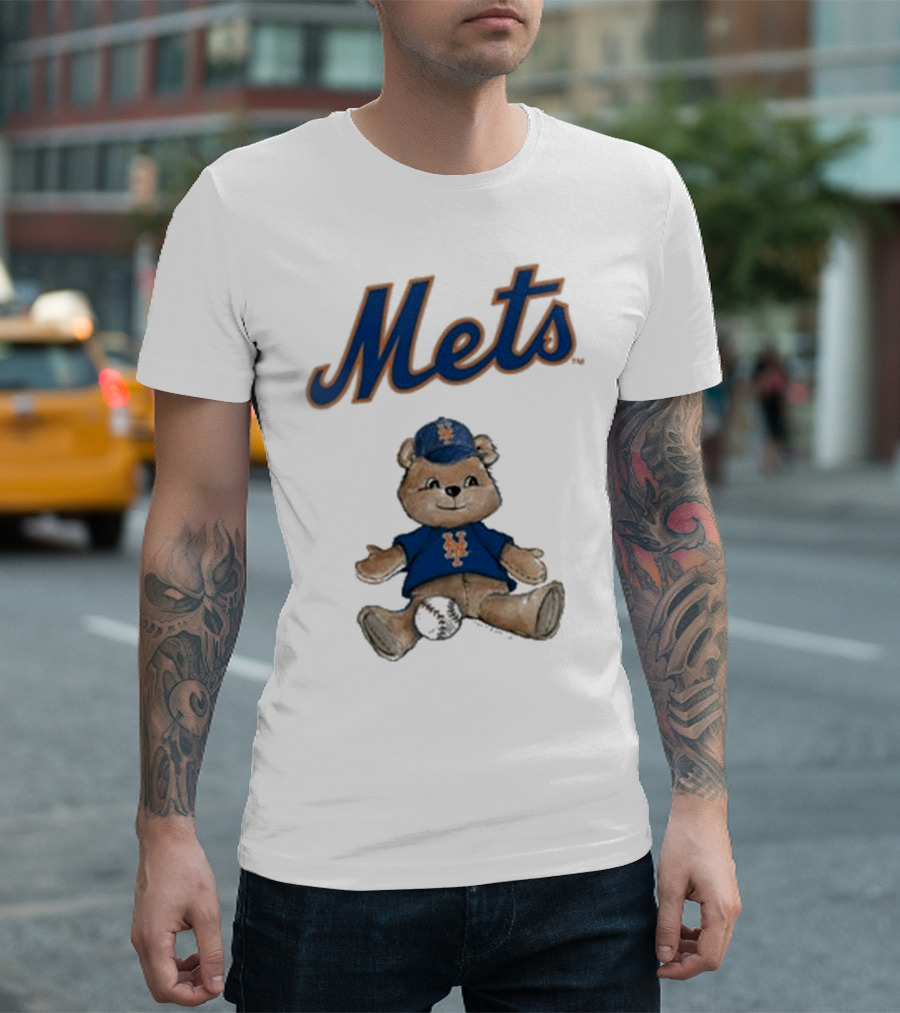 Mets Bear With Cap And Ball T-Shirt