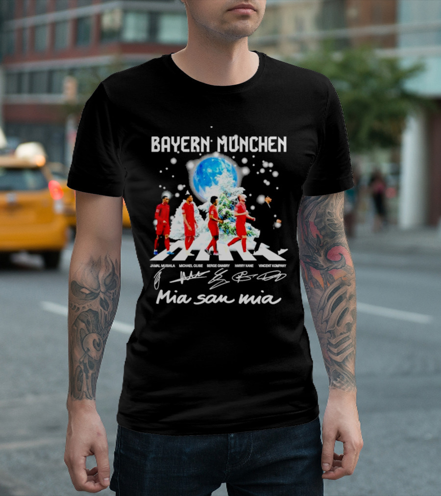 Bayern München Mia San Mia Abbey Road Jamal Musiala Michael Olise Serge Gnabry Harry Kane Vincent Kompany Christmas T-Shirt