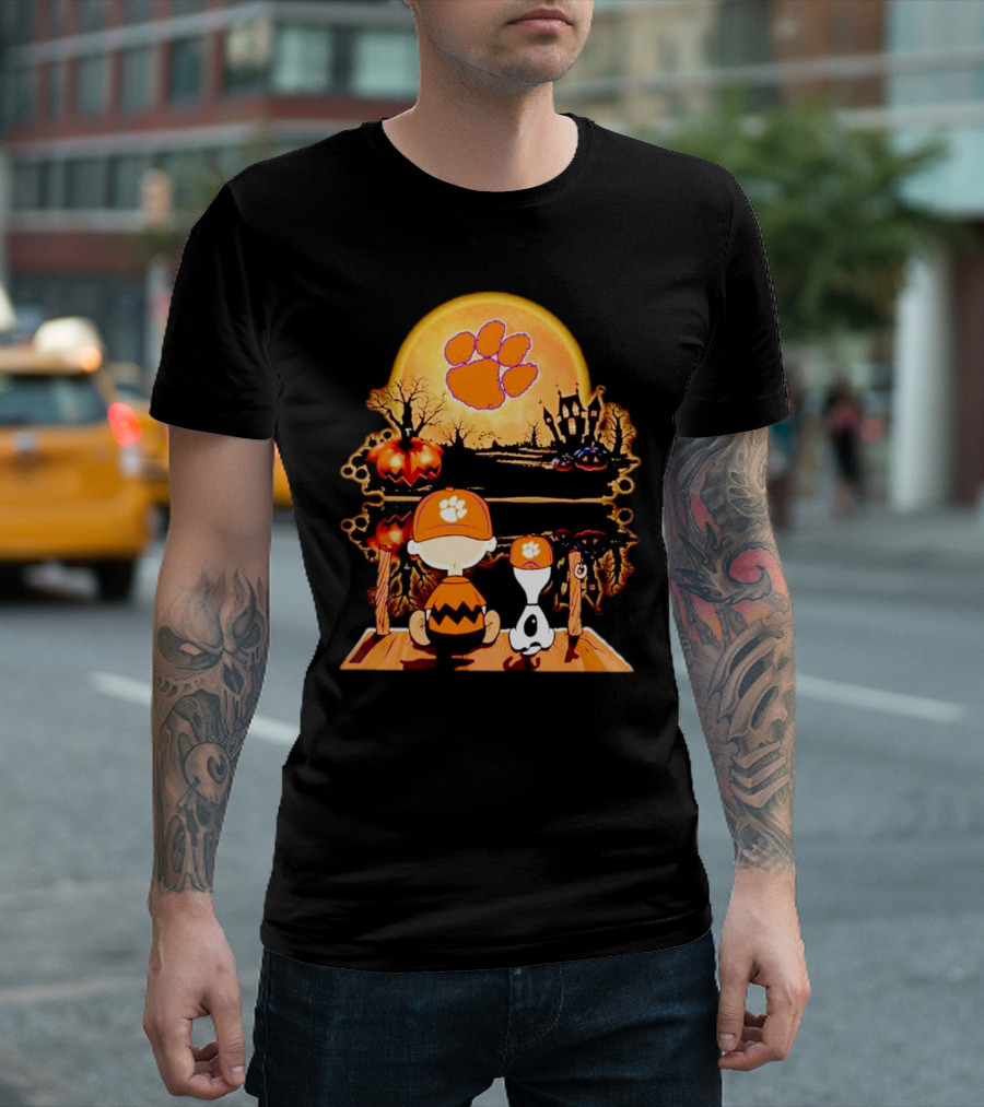 Clemson Tigers Halloween Night with Charlie Brown and Snoopy T-Shirt