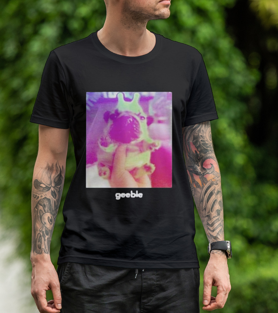 Geeble Pibble Puppy Wearing Green Costume T-Shirt