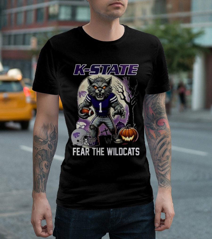 K-State Wildcats Halloween Football Fear The Wildcats With Ferocious Wolf And Pumpkin T-Shirt