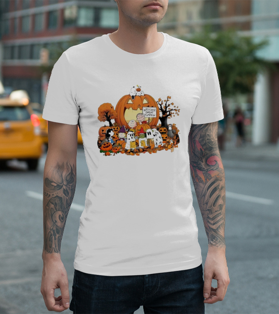 Peanuts Characters Halloween Welcome Great Pumpkin Charlie Brown Snoopy T-Shirt