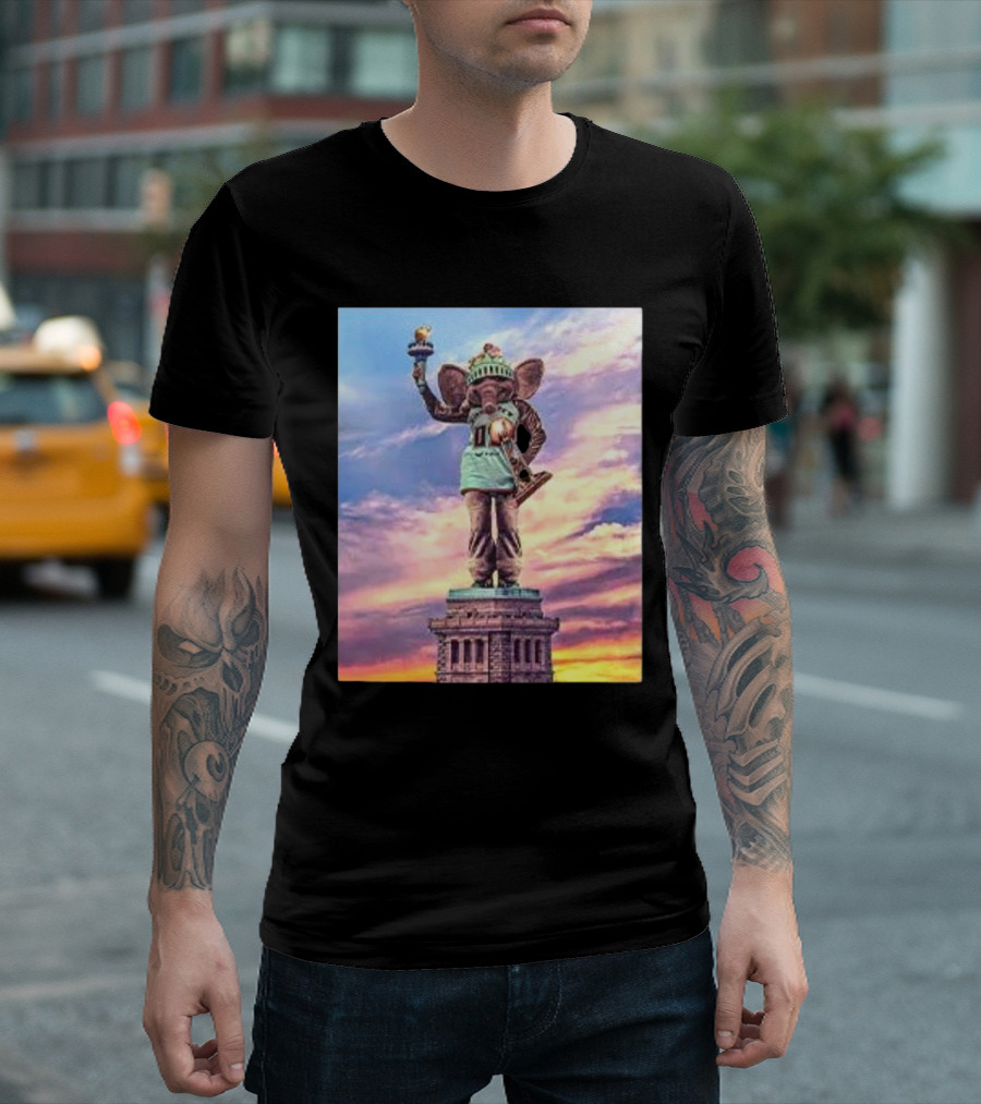 New York Liberty 2024 WNBA Champs Ellie The Elephant Statue Of Liberty T-Shirt