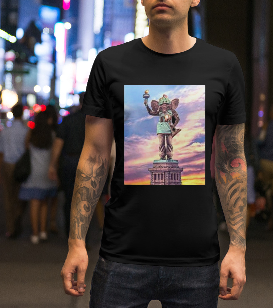 New York Liberty 2024 WNBA Champs Ellie The Elephant Statue Of Liberty T-Shirt