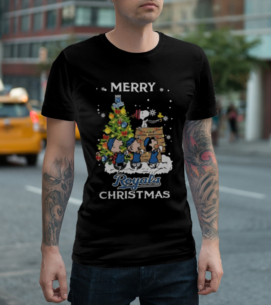 Merry Christmas Kansas City Royals Snoopy And Friends T-Shirt