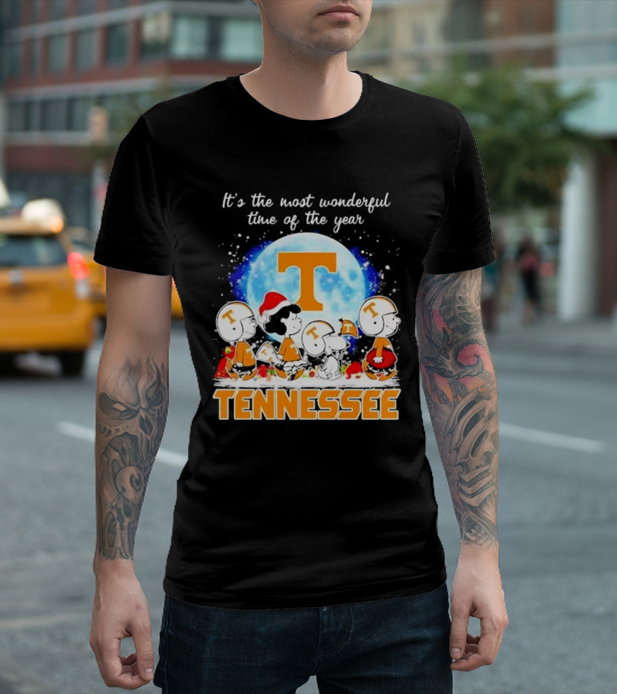 Peanuts Tennessee Volunteers It's The Most Wonderful Time Of The Year Christmas Snoopy Woodstock Lucy Moon T-Shirt