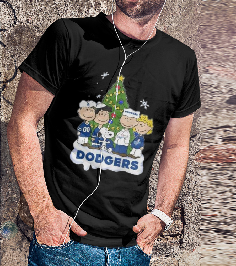 Snoopy And Friends Dodgers Christmas Tree Celebration T-Shirt