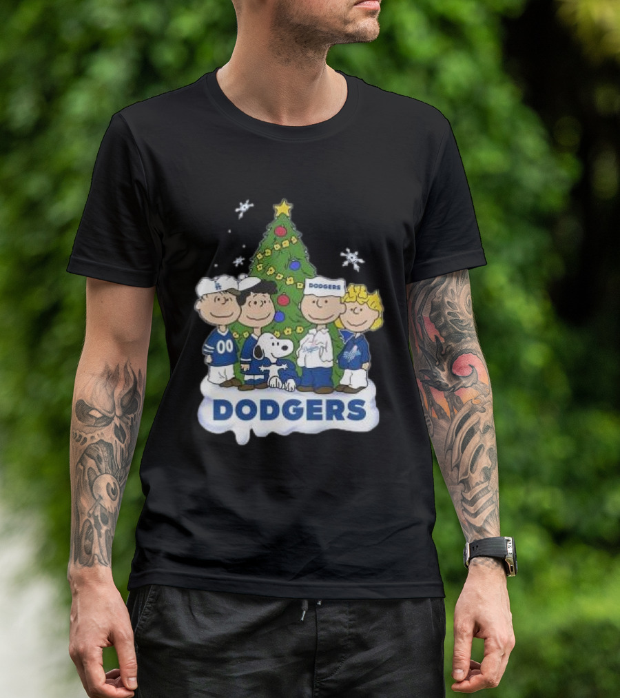 Snoopy And Friends Dodgers Christmas Tree Celebration T-Shirt