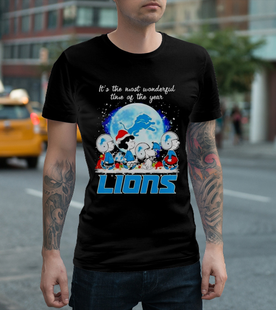 Peanuts Detroit Lions Christmas It’s The Most Wonderful Time Of The Year T-Shirt
