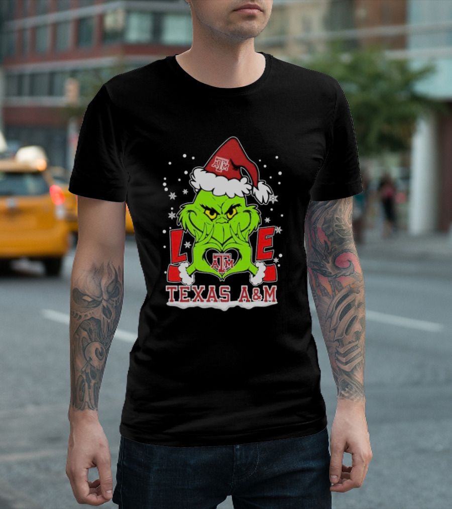 Grinch Heart Hands Love Texas A&M Aggies Christmas Santa Hat T-Shirt