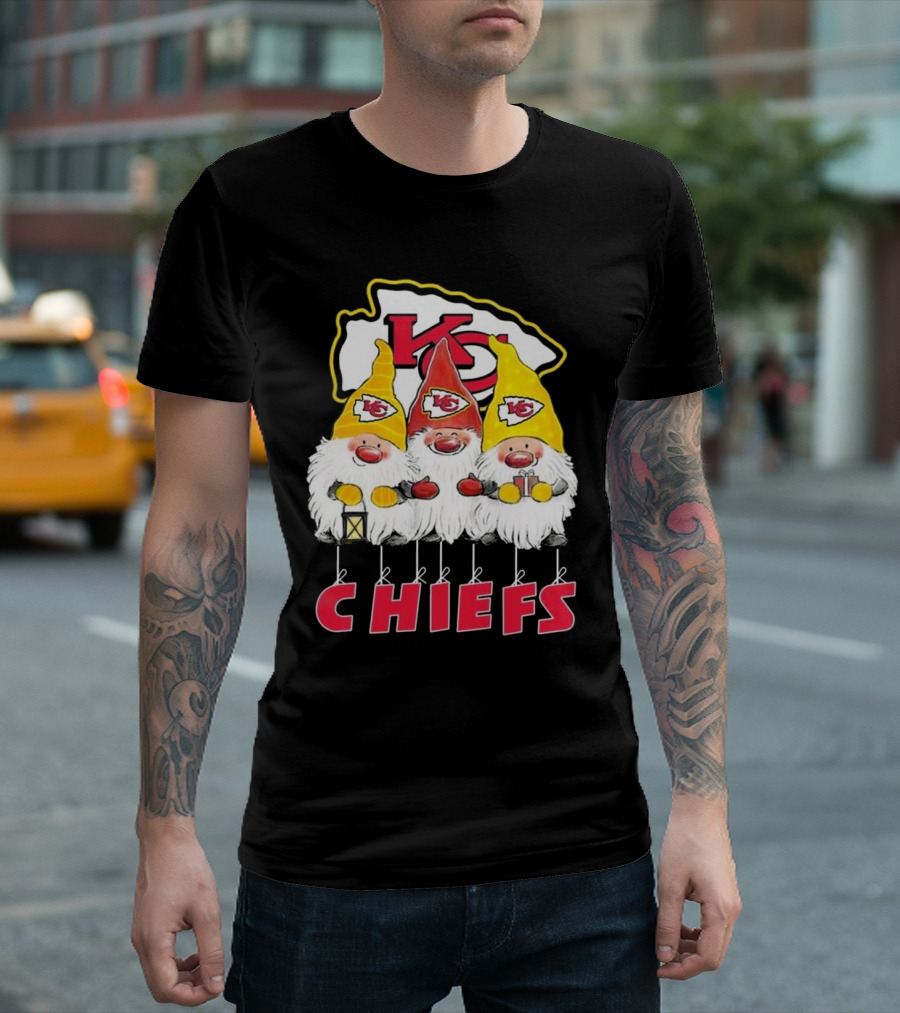 Kansas City Chiefs Gnomes Christmas Chiefs T-Shirt