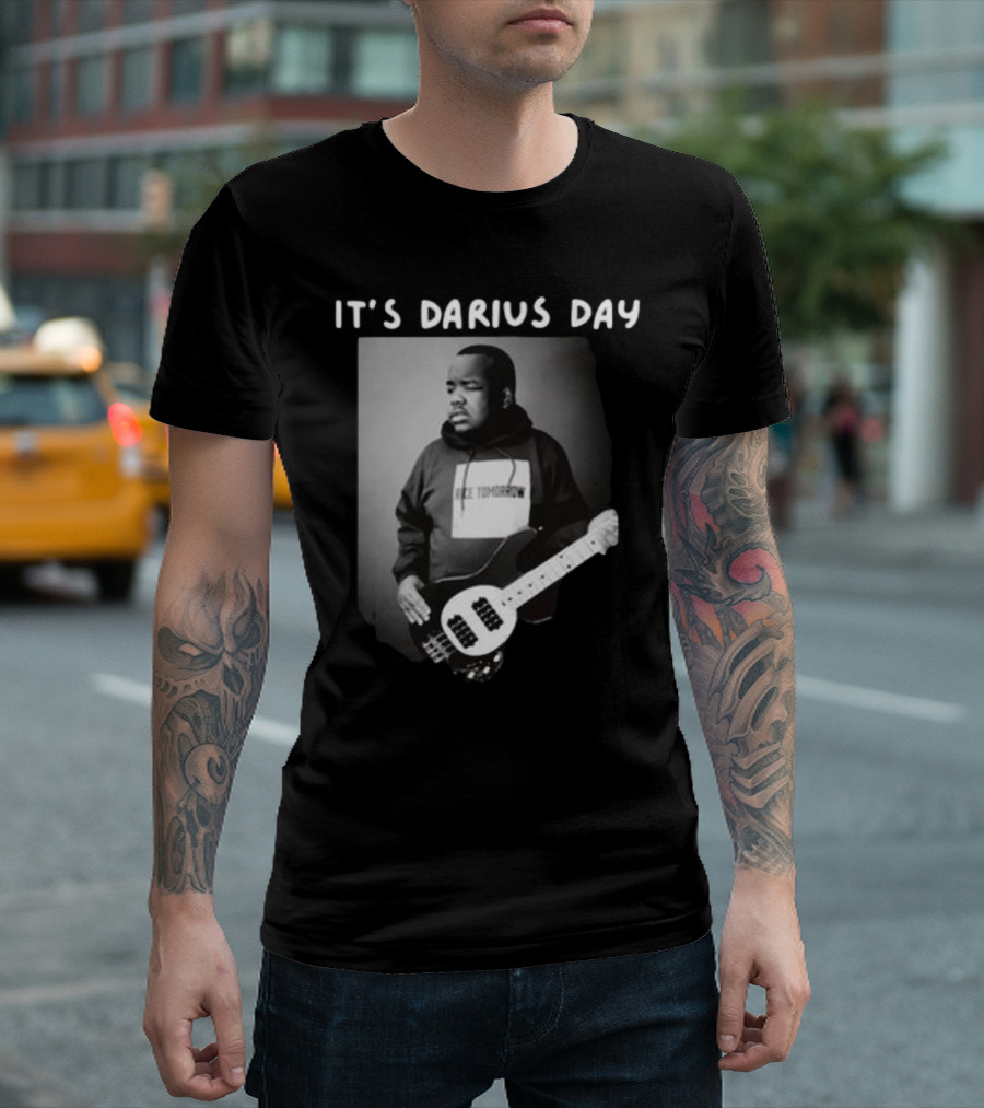 IT'S DARIUS DAY Bass Guitar Black and White Hoodie Image T-Shirt