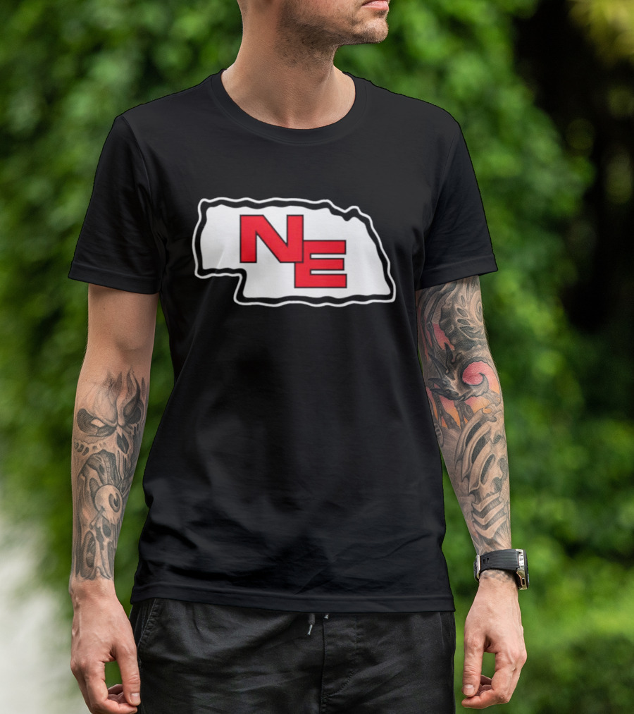 NE Nebraska State Outline Arrowhead T-Shirt