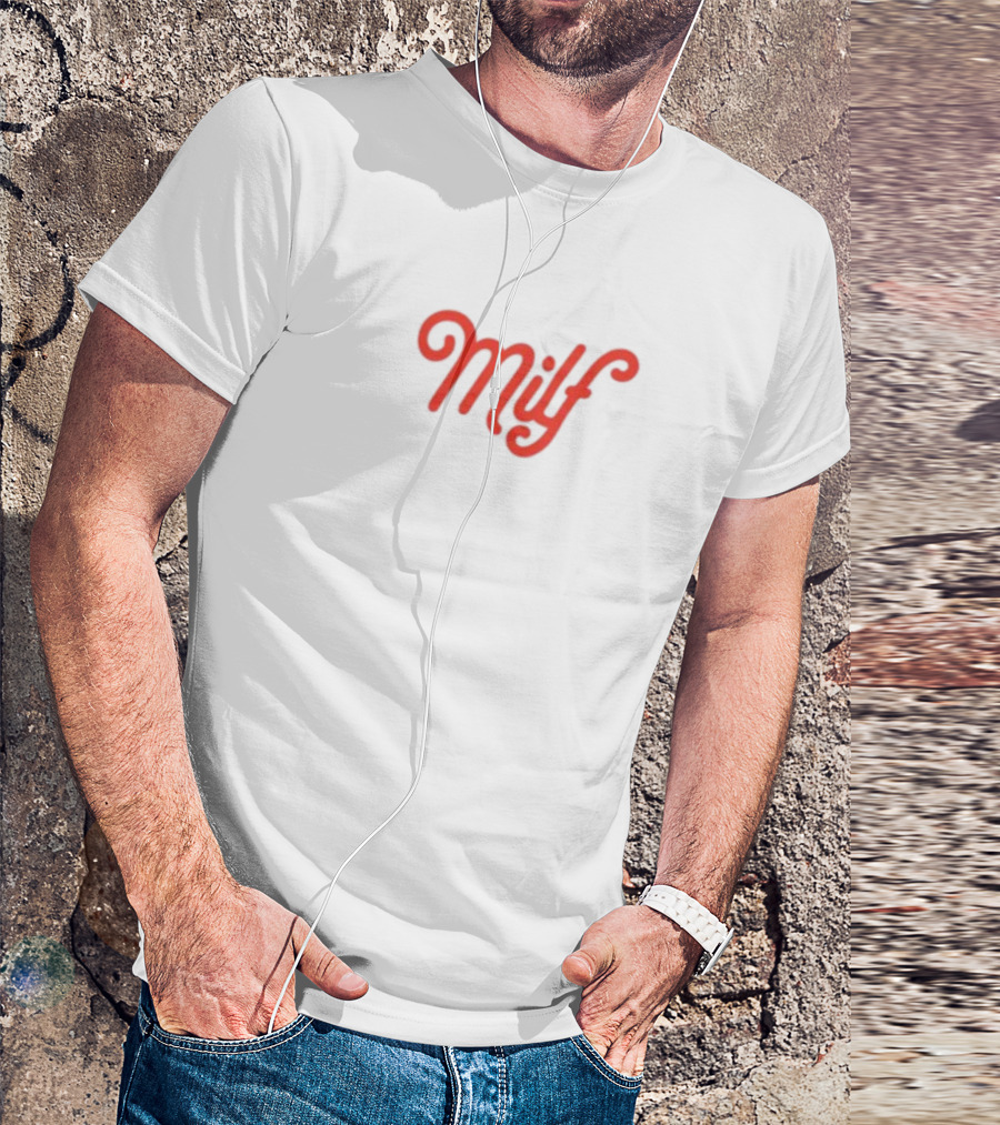 Elizabeth Bay Milf Retro Script Style T-Shirt