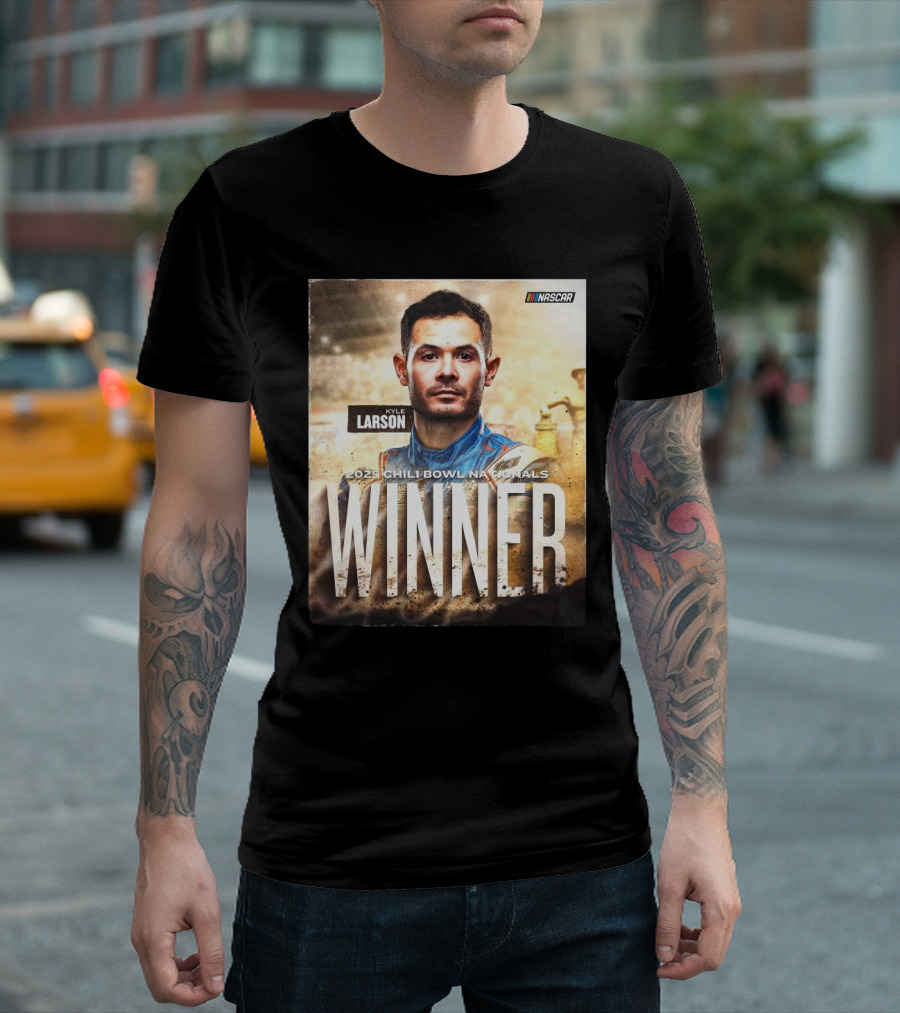 "Kyle Larson NASCAR 2025 Chili Bowl Nationals Winner" T-Shirt