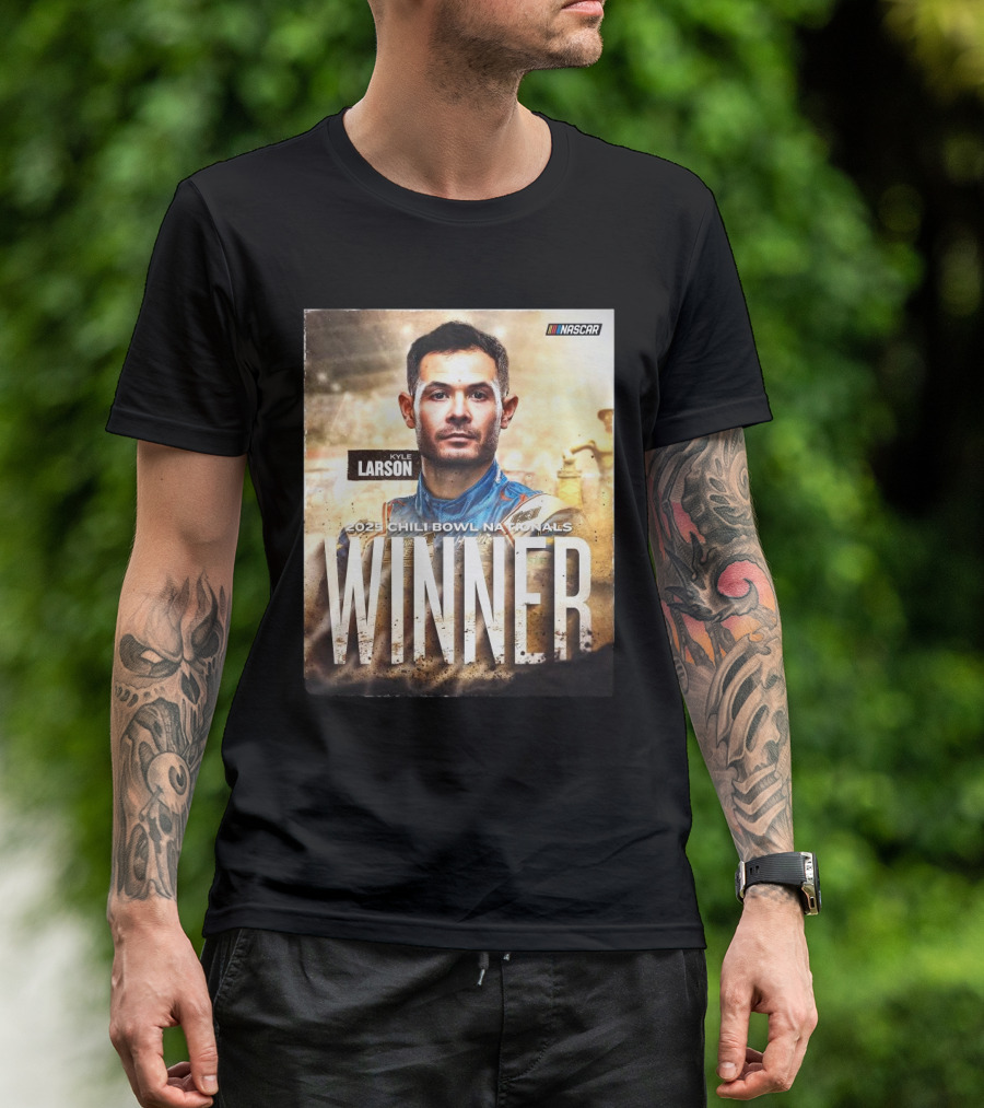 "Kyle Larson NASCAR 2025 Chili Bowl Nationals Winner" T-Shirt