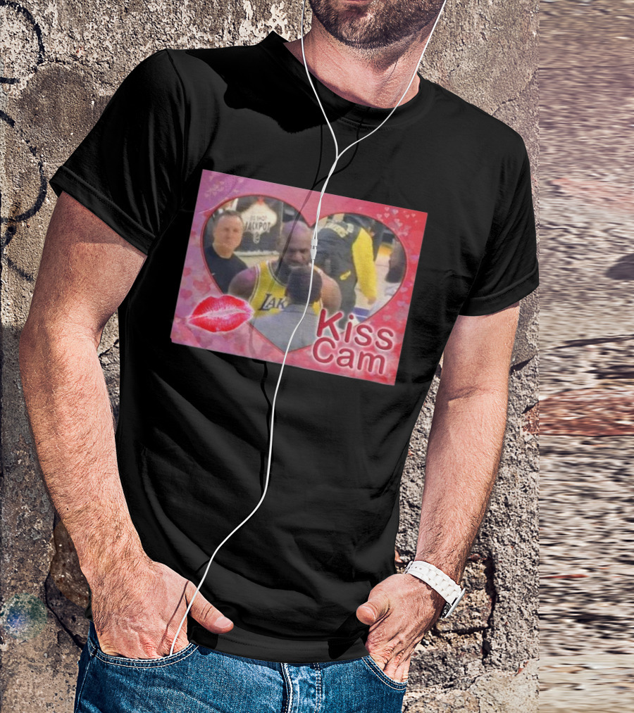 "Lebron James Lakers Kiss Cam Moment With Heart And Lip Graphic" T-Shirt