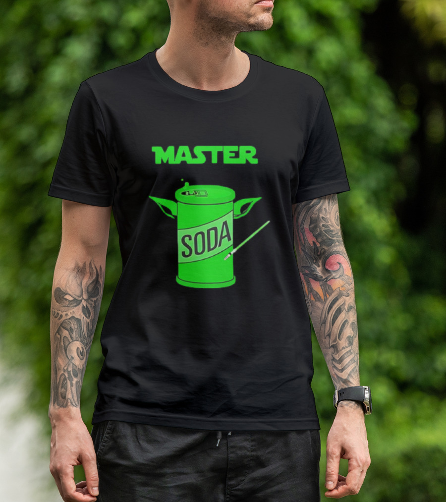 Master Soda Lightsaber Yoda Can T-Shirt