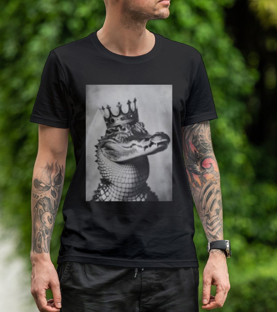 Onspikes55 Wearing Alligator Crowned Majestic Reptile T-Shirt