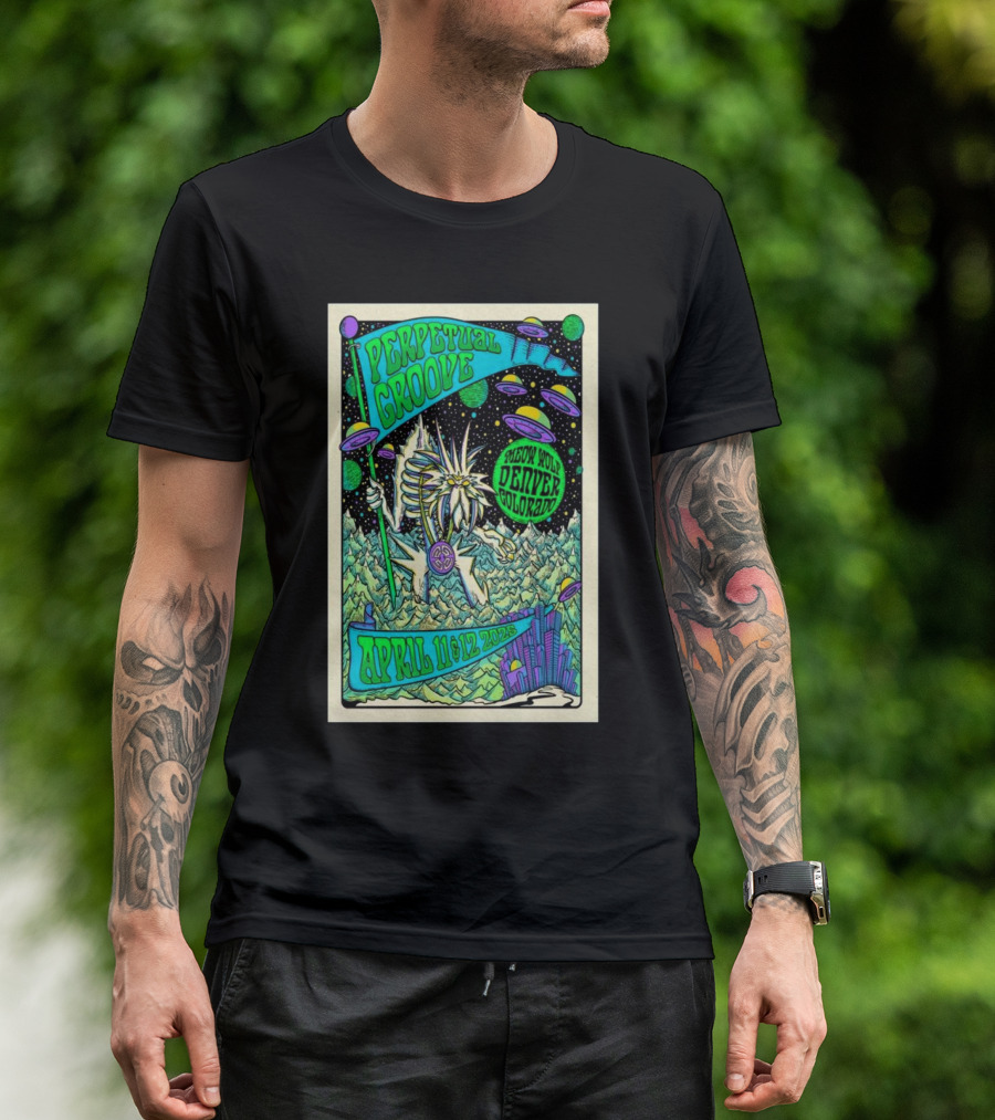 Perpetual Groove April 11-12 2025 Denver Colorado Artwork Aliens Mountains Fantasy Scene T-Shirt
