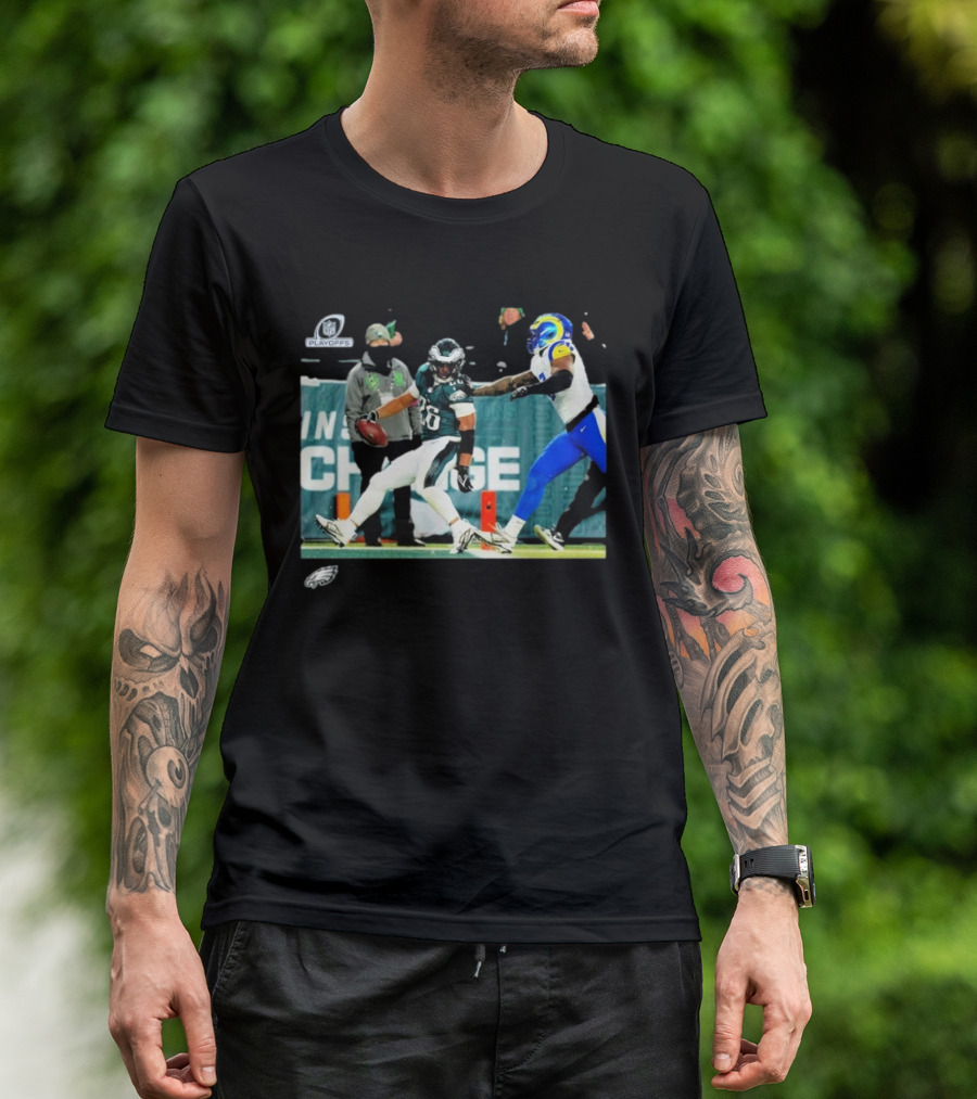 Philadelphia Eagles NFL Playoffs Divisional Round Action Scene With Saquon Barkley And Opponent T-Shirt