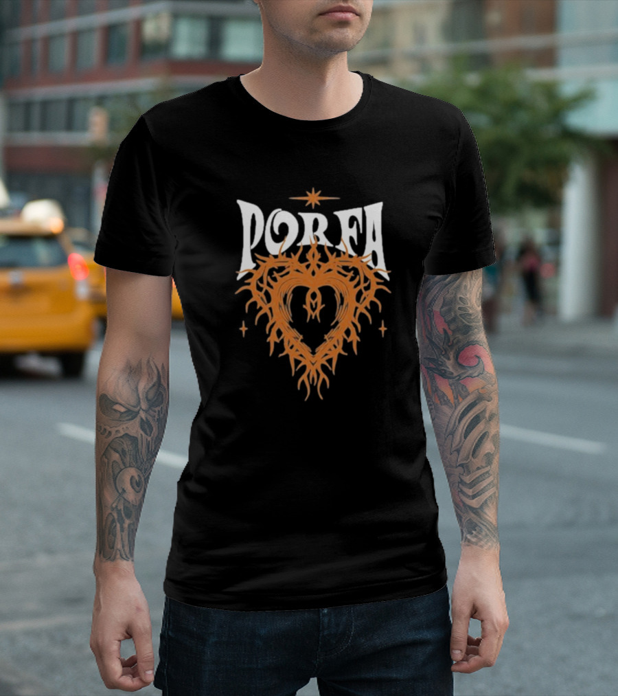 Porfa Stylized Text With Ornate Thorn Heart Design T-Shirt