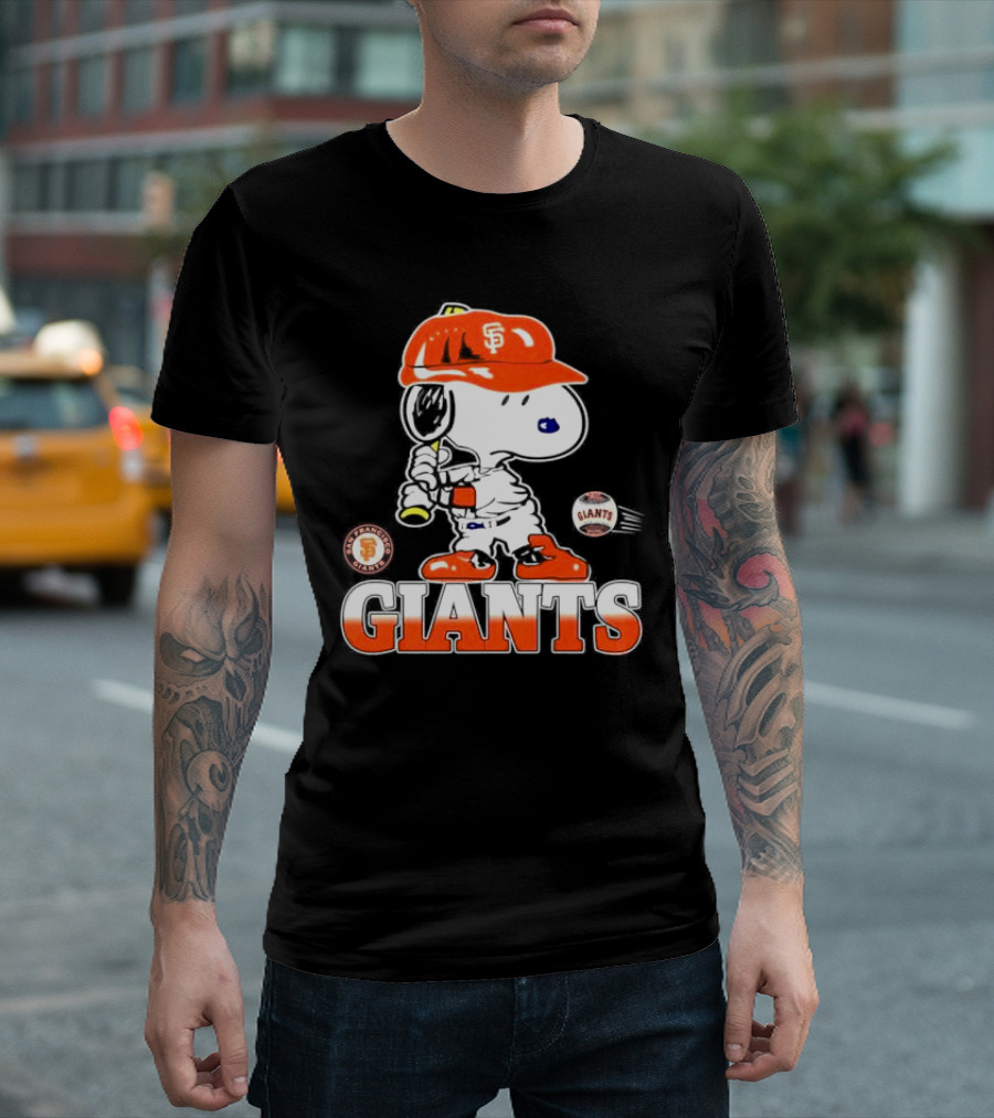 Snoopy SF Giants Baseball Fan Art Peanuts Sports Graphic T-Shirt