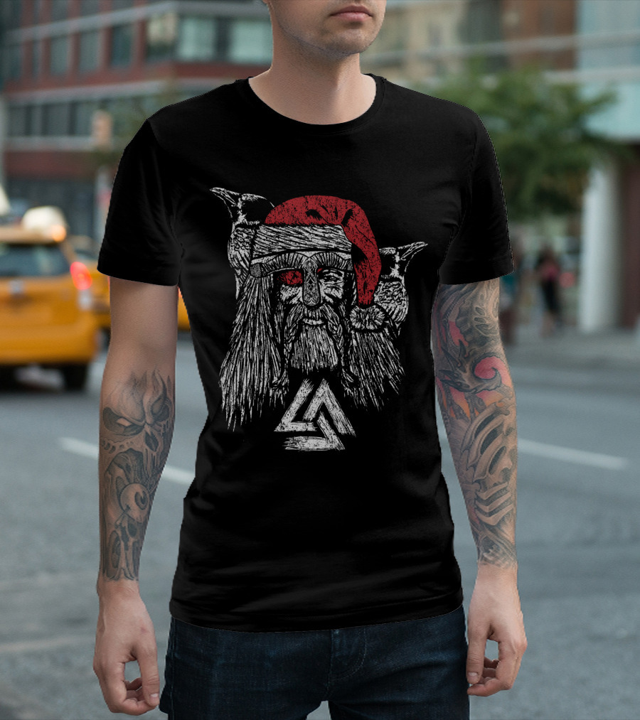 ODIN CLAUS VIKING YULE SANTA VALKNUT RAVENS T-Shirt