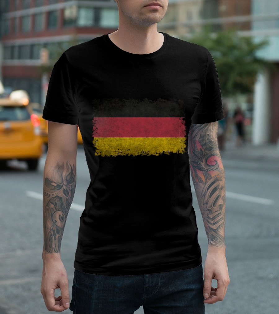 Vintage Style German Flag in Distressed Grunge Look T-Shirt