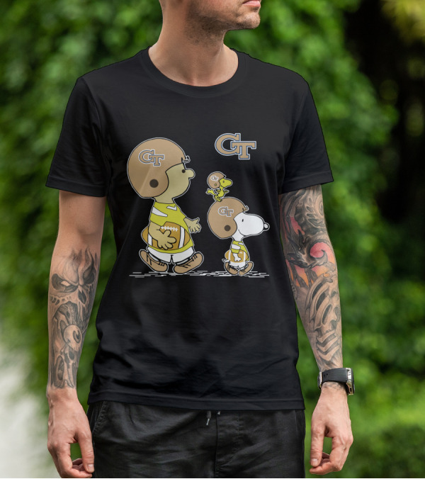 Georgia Tech Yellow Jackets Snoopy And Woodstock Football Duo T-Shirt