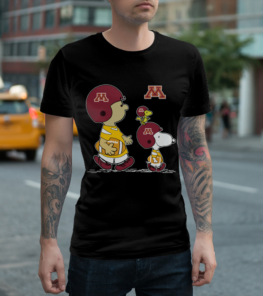 Minnesota Golden Gophers Snoopy Woodstock Football Peanuts Helmet T-Shirt