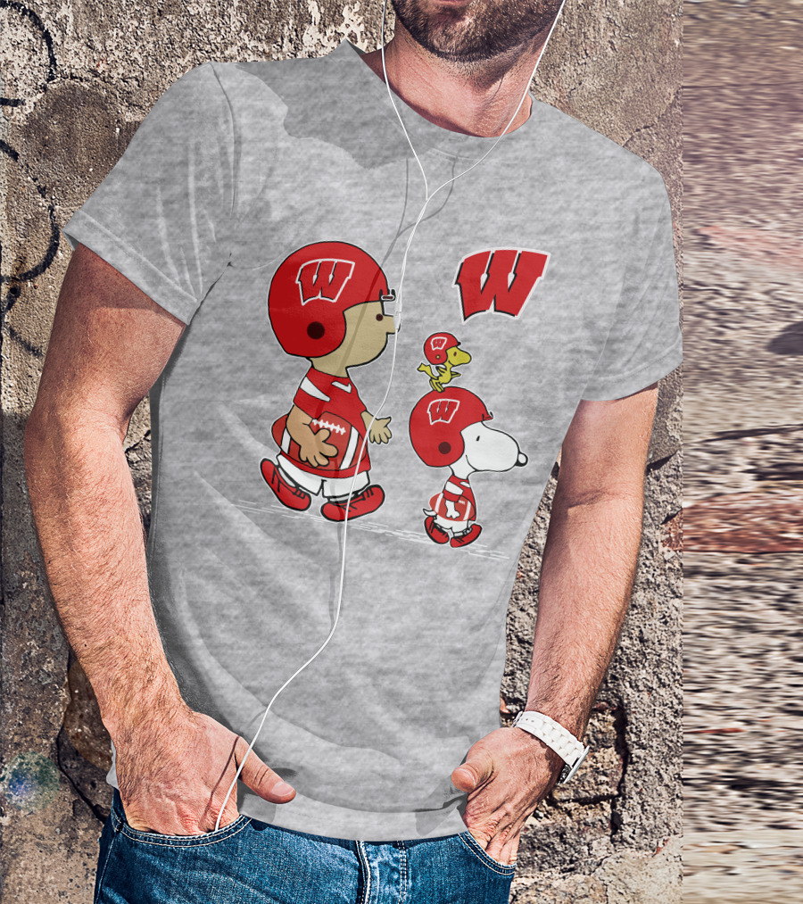 Wisconsin Badgers Snoopy Football Helmet Peanuts Characters Walking Together T-Shirt